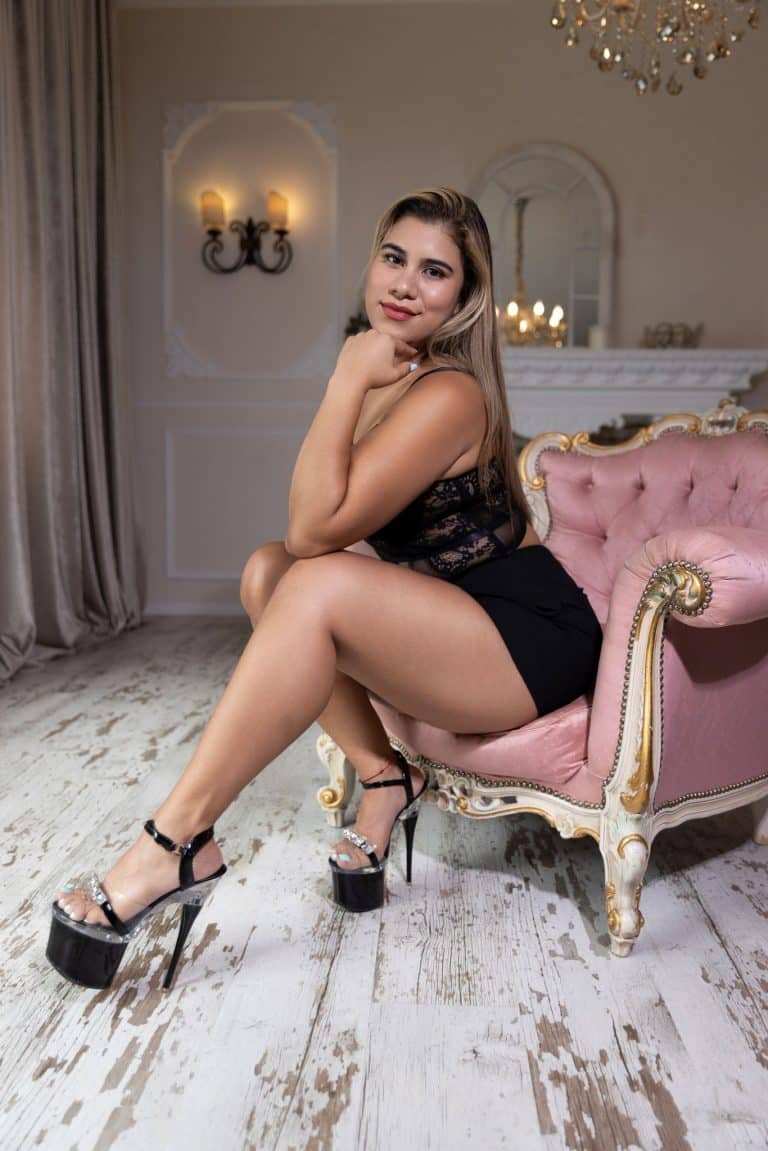 Zoe impresionante mujer